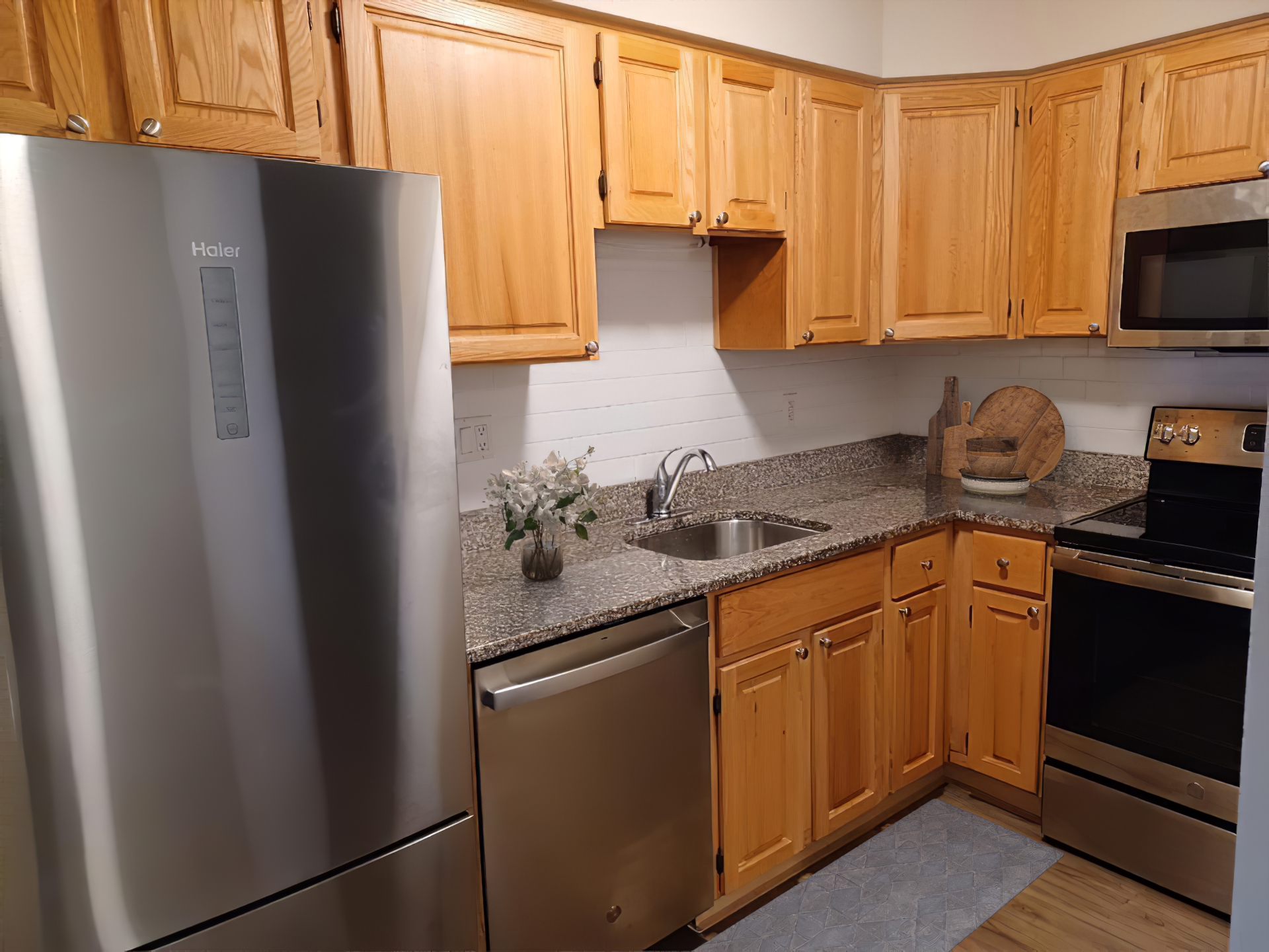 Brittany Springs Apartments Property Photo 18