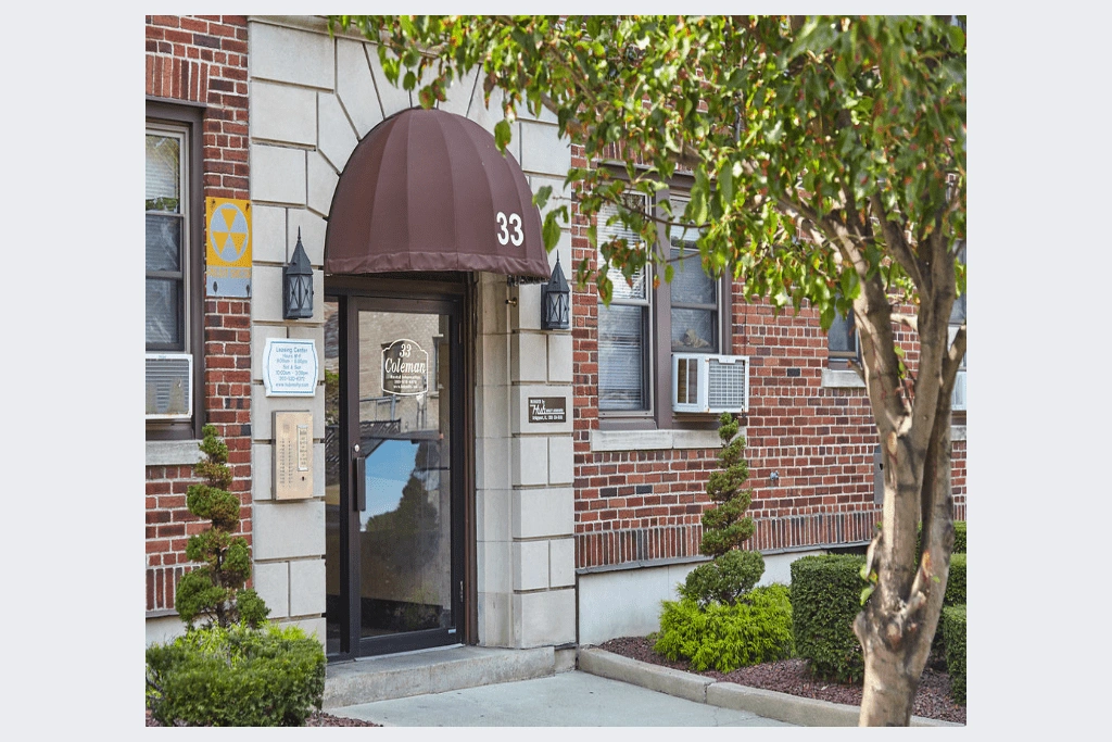 Coleman Apartments Banner 2