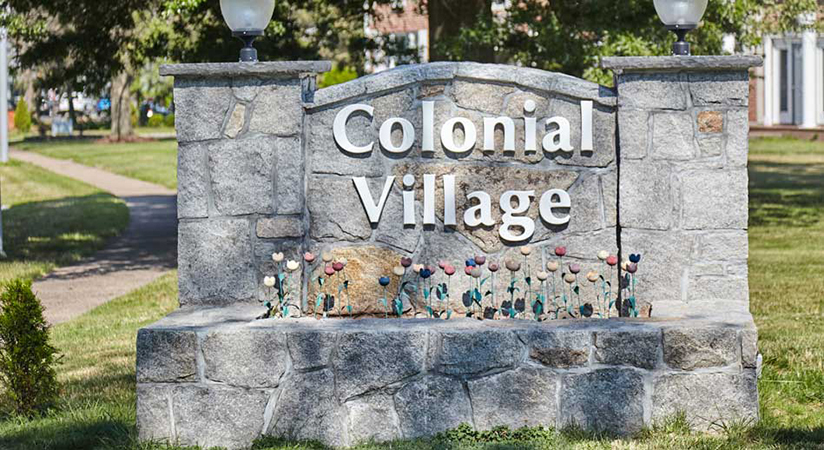 Colonial Village Apartments Photo 2