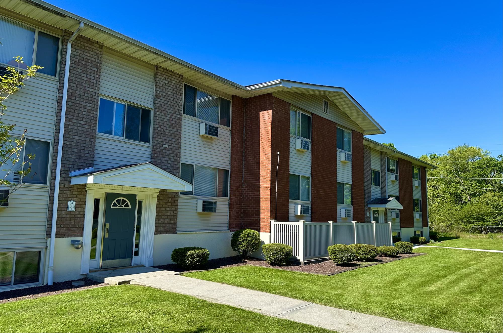 Dutchess Apartments in the Town of Poughkeepsie, NY