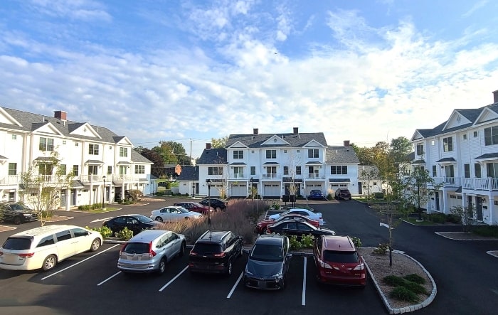 Townhomes at Colonial Village Photo 14
